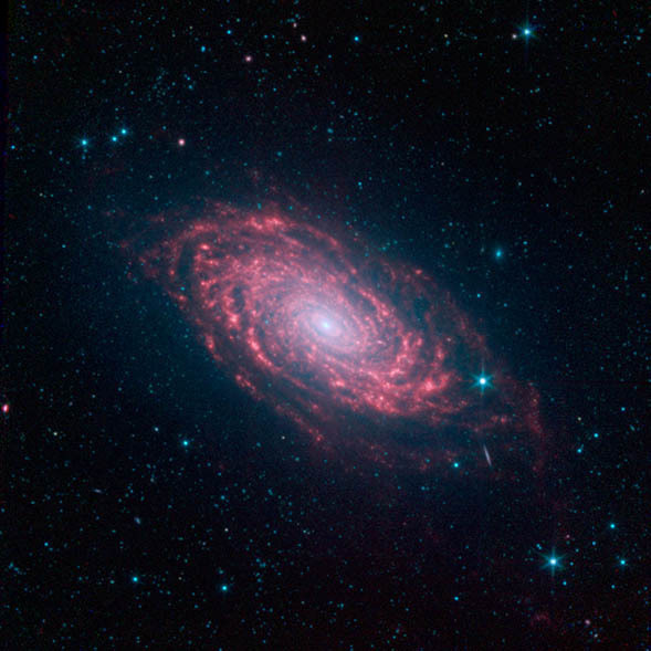 M 63 en infrarrojo medio con el Telescopio Espacial Spitzer (NASA)